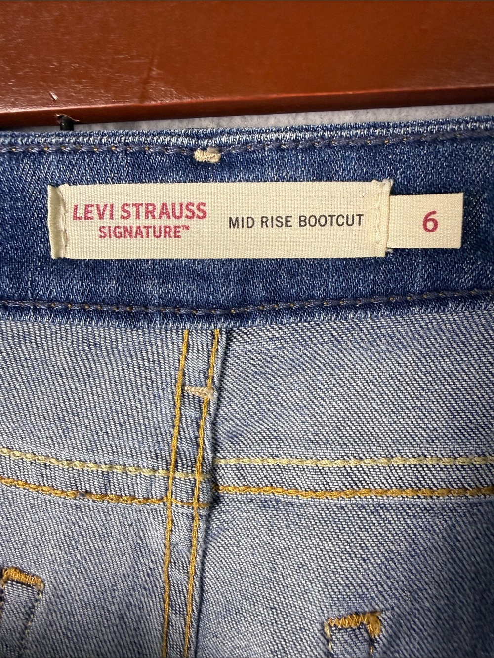 Levi Strauss Signature Mid Rise Bootcut Jeans Women's Size 6 W28 L32 Stretch - Picture 4 of 6
